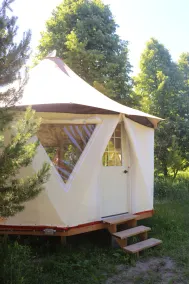 Glamping in nature at Yome Tallulah near Historic Port Hope - Image 2