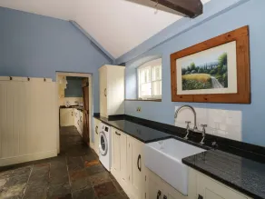 HILL HOUSE FARM, pet friendly in Nether Heyford, Northamptonshire - Image 4