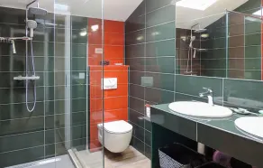 6 Bedroom Pet Friendly Home In Labin - Image 2