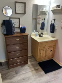 Cozy, cute studio! Safe and quiet neighborhood, Comfy bed; Near downtown! - Image 4