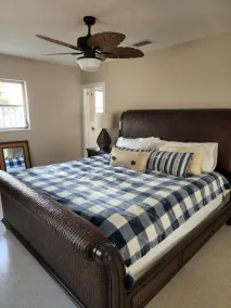 Newly Renovated 3 Bedroom, 2 bath, in quiet neighborhood, 2 miles to beach - Image 4