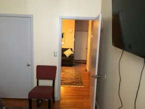 Cozy Three bedrooms,  one bath and kitchen - Image 3