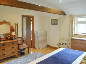 3 bedroom accommodation in Benniworth - Image 4