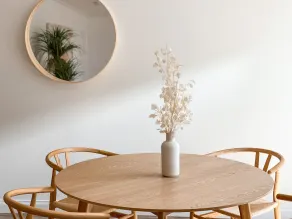 BASK - Great Location. 100m from cafes & shops. 150m from beach! - Image 5