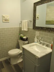 Spacious family friendly home with a heated indoor pool - Image 2