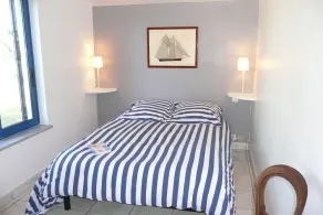 Holiday home in a secluded location surrounded by the sea Hanvec - Image 3