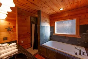 Lyx Riverfront Lodge ~ 5 Suites ~ Familjeåterförening / Business Retreat ~ 650 ft. Toccoa River View / Access - Image 4