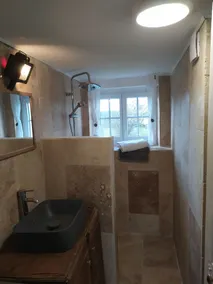 TOTALLY INDEPENDENT HOUSE on 2 hectares FOR 5 PEOPLE - Image 2