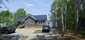 Beautiful Lakefront Home with 5 Bed/3 Baths, WiFi, Amenities! - Image 5