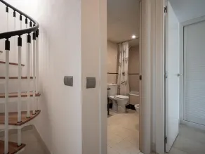 Duplex à 250m de la plage avec Parking, Climatisation et Wi-Fi - Image 3