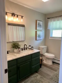 Newly Remodeled 3-Bedroom Pet Friendly Home - Image 4