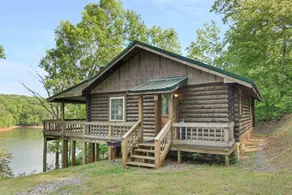Carters Lake Lakeside Log Cabin #2 includes boat slip at the marina - Image 5
