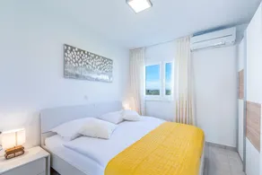 Fantastically beautiful apartments 2 minutes to the beach Pool in the houseHappyHavenHouse - Image 3