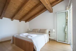 Apartamento de 3 habitaciones para 6 personas con balcón. - Image 5