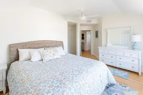 Penthouse avec vue imprenable sur l'océan et la baie et terrasse privée sur le toit de 1000 pieds carrés - Image 5