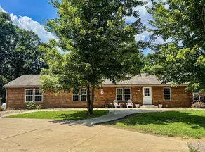 Secluded Black Bear Lodge w/ Private Pool & Hot Tub near Hocking Hills Ohio - Image 4