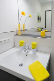 Fine terrace apartment (1-2 p.) with lemon feeling + free parking! - Image 5