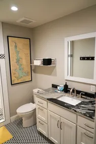 Family LAKEFRONT retreat on Eagle Mt. Lake, pool, game room, a sanctuary!! - Image 5