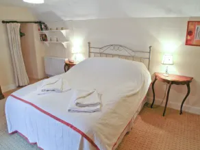 6 bedroom accommodation in Beaumaris, Anglesey - Image 4