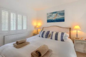 STARFISH, family friendly, luxury holiday cottage in Lyme Regis - Image 3