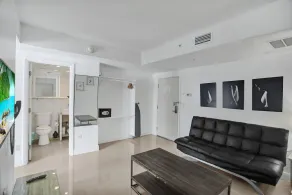 NEW LISTING! Belleza South Beach 1 Bedroom Sleeps 3 - Image 5