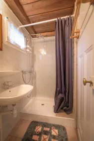 Savoyard chalet, 400 m away from the centre - Image 3