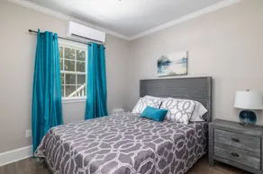 Quietude Place · Stylish 2 Bedroom House with Full Kitchen near HPU - Image 3