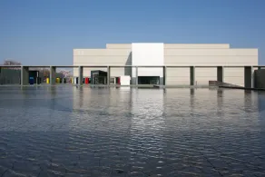 Toyota Prestige Hotel - Image 4