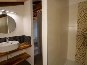 Grande maison avec piscine et étang privé, proche de Brantôme - Image 5