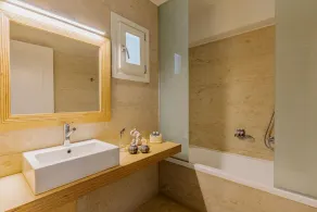 Villa Queen - Image 2