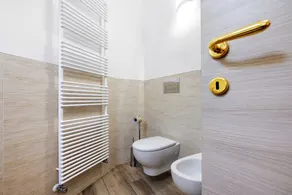 Apartamento de férias 'Rustico Spagnol 1' com vista para o lago, piscina e Wi-Fi - Image 2