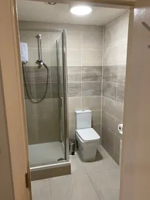 Luxury Studio Apartment - Image 2