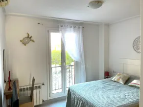 Appartement de vacances adapté aux familles avec piscine, jardin et terrasse - Image 5