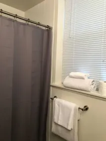 Beautifully Renovated DuPont Circle Studio - Image 5