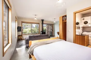 Granite (FS4) - Freycinet Holiday Houses - Image 4