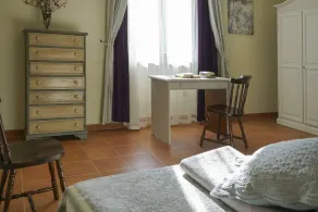 Finely furnished apartment with swimming pool and air conditioning - Image 3
