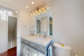 Branford Private Home - Seasonal Pool, beachside community, close to shopping, dining, town - Image 4