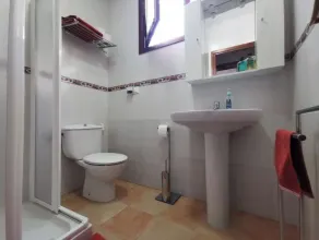 Fantástica Casa en el Centro del Pueblo. Ideal Familias - Image 4