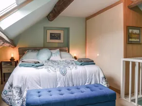 Alojamiento de 3 habitaciones en Chesterfield - Image 4