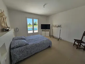 Rymligt hus i fred med pool - Image 5