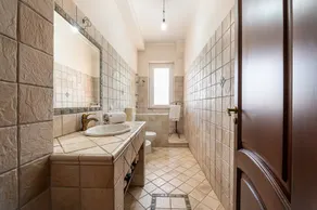 Villa Filippa - Image 2