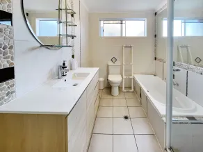 Ocean Views, Direct Access to Pool, North Facing - Image 2