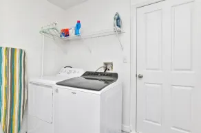 GORGEOUS 3 BED / 3 BATH VILLA WITH PRIVATE POOL.  FULLY REMODELLED - Image 2