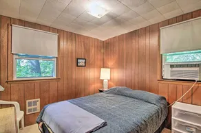 Raymond Retreat w/ 200 Feet of Private Beach! - Image 4