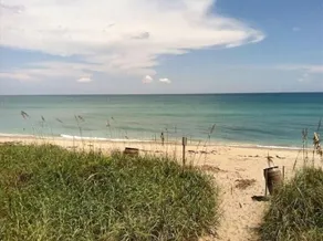 Entspannen, auffüllen, neben dem Park, am Strand - Image 3