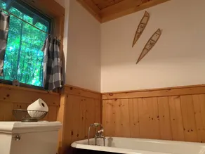 Muskoka Waterfront Retreat - Image 3