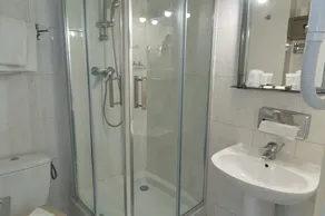 Panam Hotel - Image 5