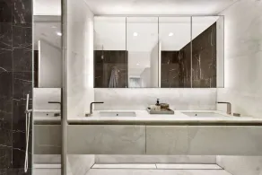 Stunning 3rd floor 2 bed apartment w/ city views - Image 2