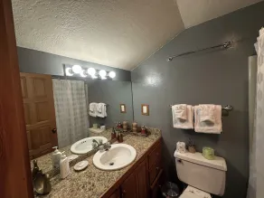 Charming & Spacious Condo! - Image 3