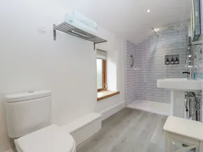 Bluebell Cottage - Image 2